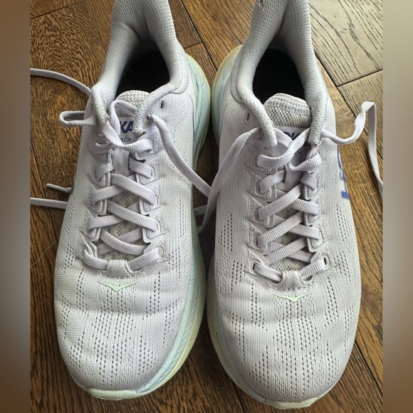 Hoka sneakers/running shoes lavender size 6 - Picture 7 of 8